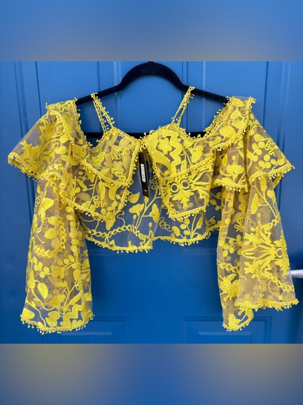 WFashion Nova Yellow Lace Off-Shoulder Crop Top Sz XS - Picture 3 of 15